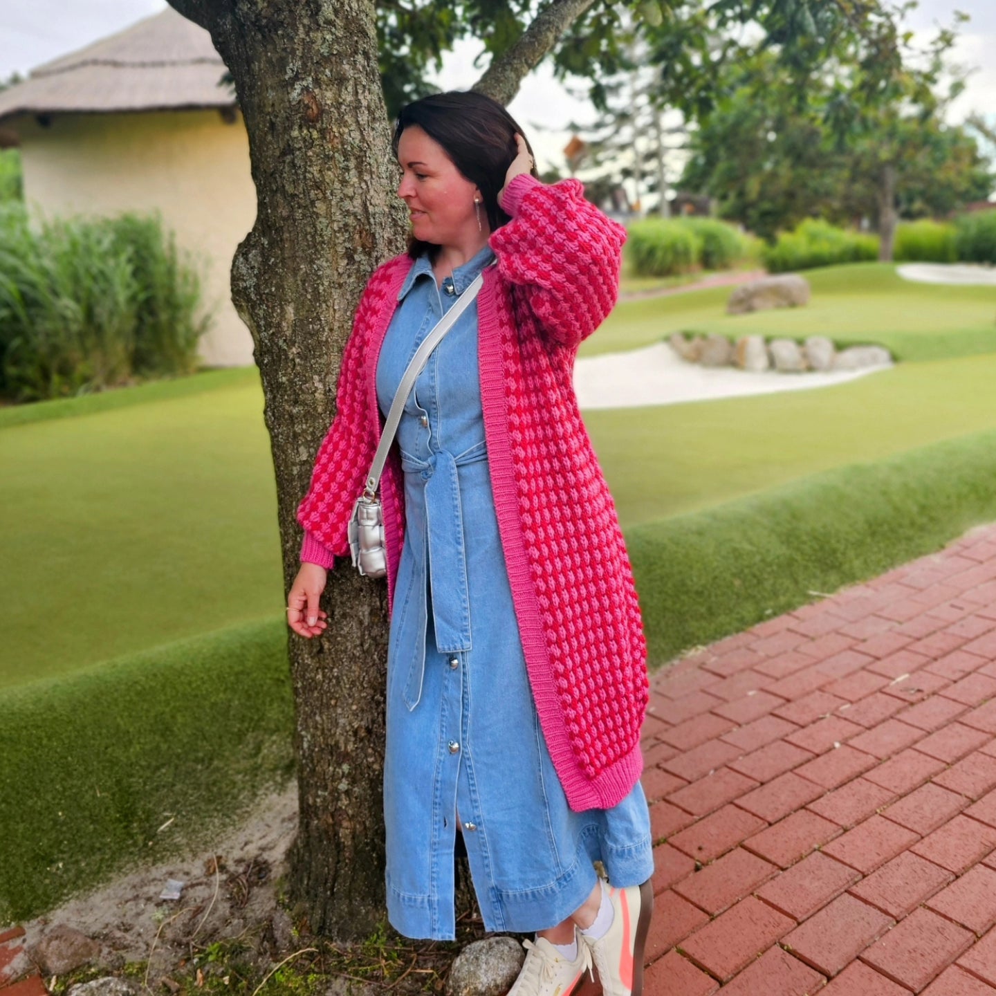 Noella denim kjole og en Noella Cardigan