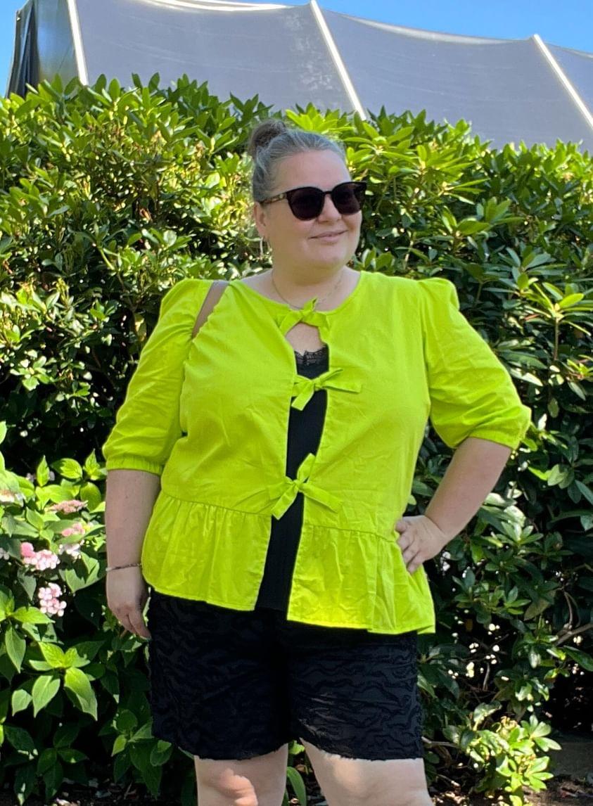 Liberte Essentiel Bluse - Lea 112 Cardigan Grøn - 38/40 (XS) - Diversita -