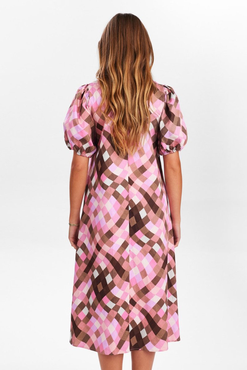 NUMPH Kjole - NUWAYLI DRESS - Pink Carnation - 34 - Diversita - 
